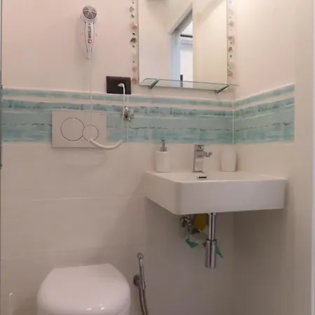Amici Holidey Camera Stazione Guest house La Spezia
