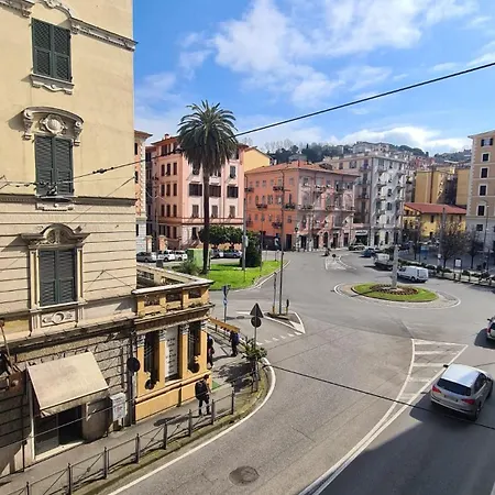 Amici Holidey Camera Stazione * La Spezia
