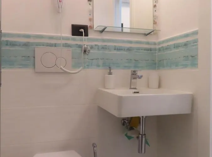 Amici Holidey Stazione Guest house La Spezia