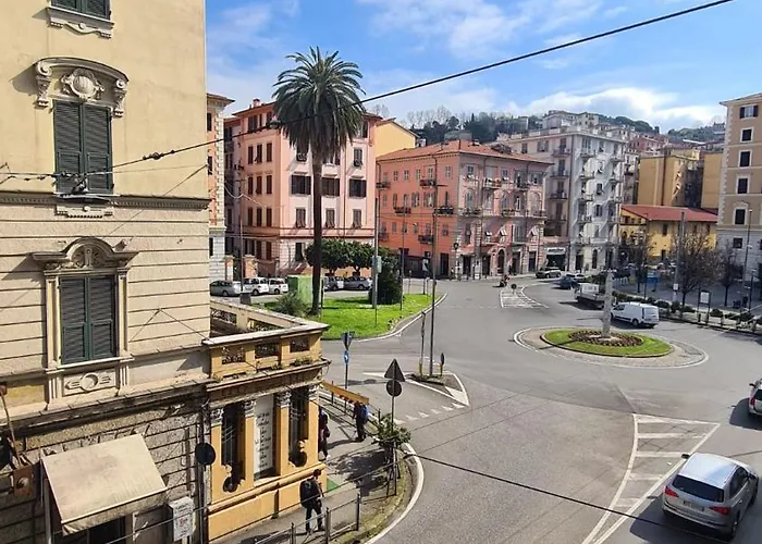 Amici Holidey Stazione 3* La Spezia